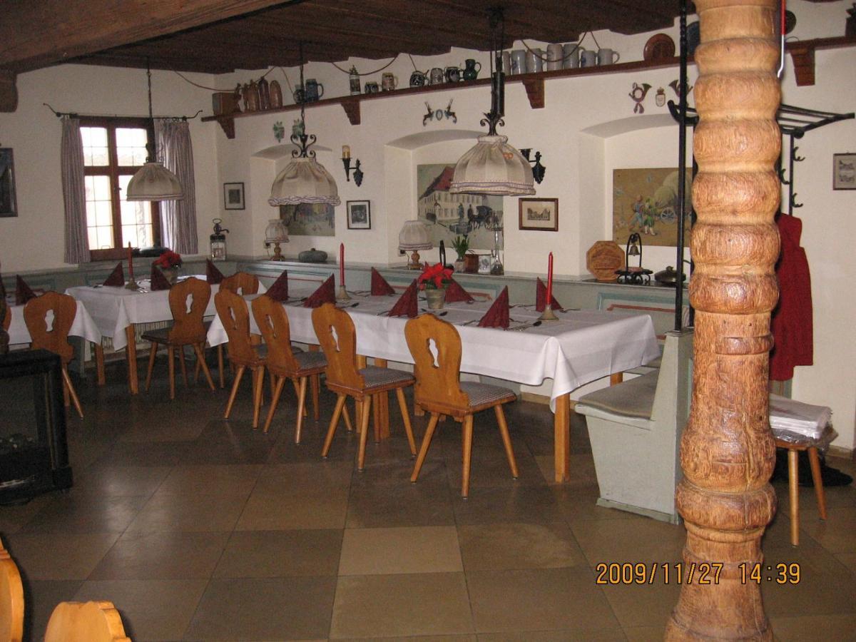 Alte Poststation Goldener Hirsch Herberg *